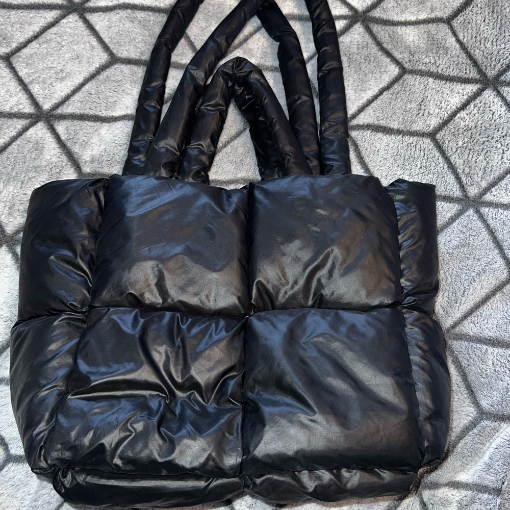 Black Puffer Tote Bag - Picture 6 of 8
